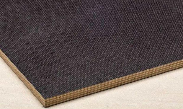 Plancher brun 9 mm antid&eacute;rapant 120g avec couche de f&eacute;nol 